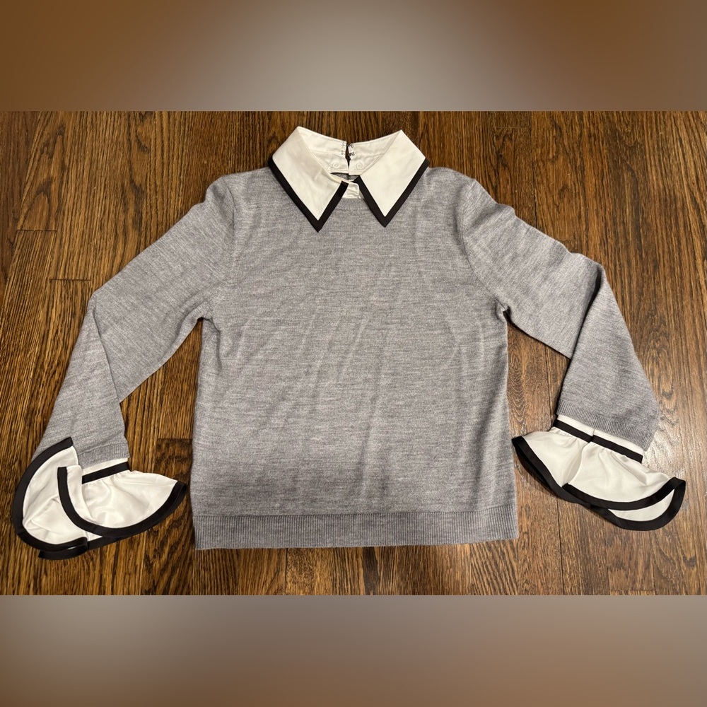 Alice + Olivia Gray Knit Sweater with White Contrast Collar & Cuffs